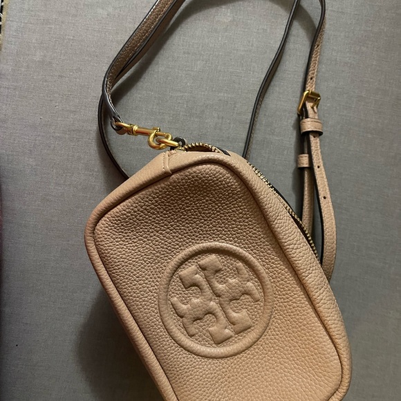 Tory Burch Tan Pebbled Leather Crossbody - Picture 2 of 5